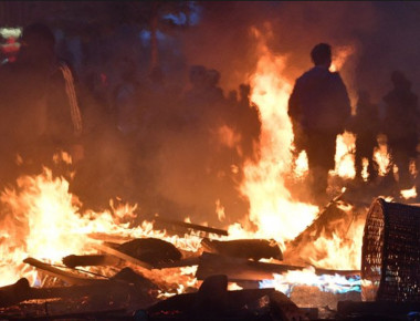 Spiegel: Ένταλμα σύλληψης εναντίον ενός Έλληνα για τα επεισόδια στο Αμβούργο